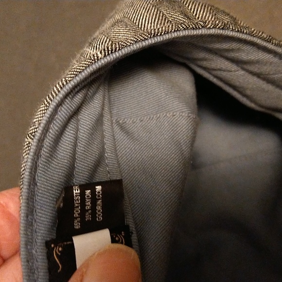 VGUC. Benjamin Paul black and white cap. - Picture 8 of 10